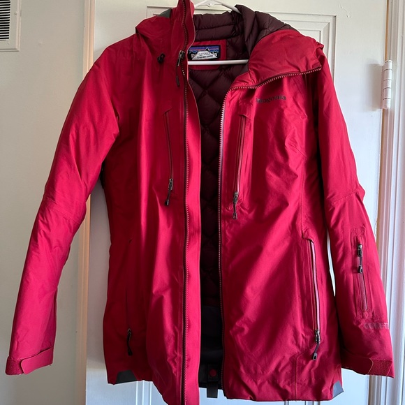 Patagonia Jackets & Blazers - Patagonia / Women's Insulated Powder Town Jacket / Red / S